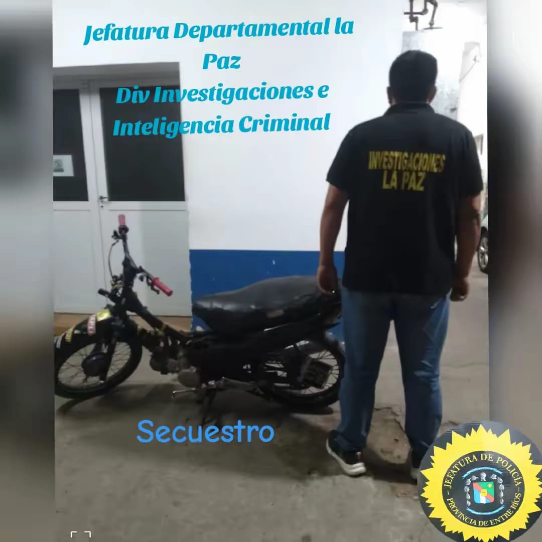 Iba en contramano, la frenaron en un control y detectaron anomalías en la moto